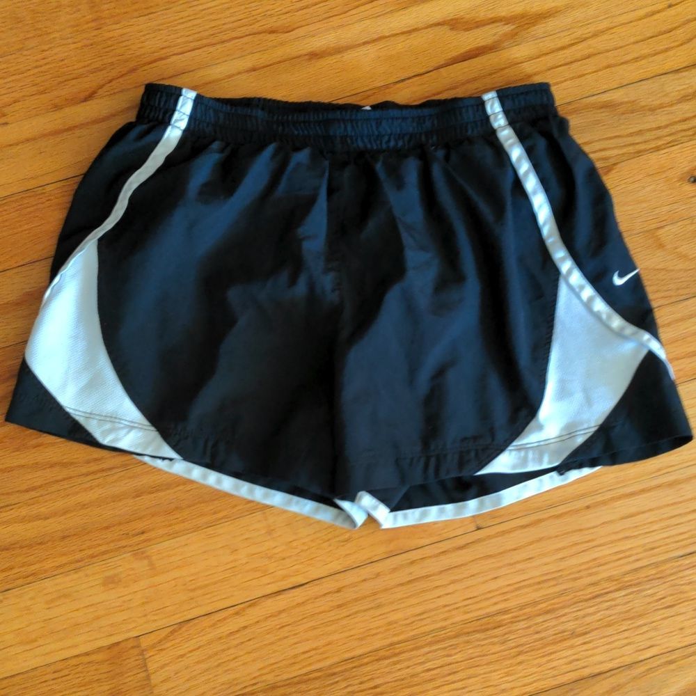 like new Nike women's running shorts size s key pocket inside